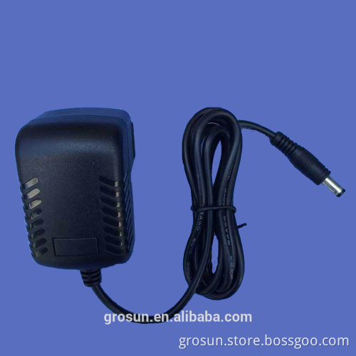 Efficiency Level V CE UL Approved 5V 1A Switching Ac to Dc Adapter